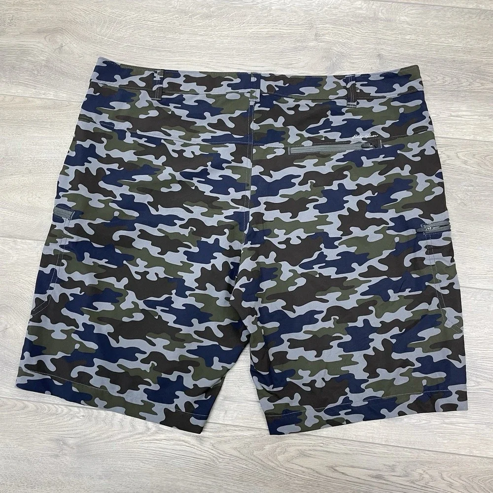 Eddie Bauer Flexion Amphib Camo Shorts Men's Sz 42 Outdoor